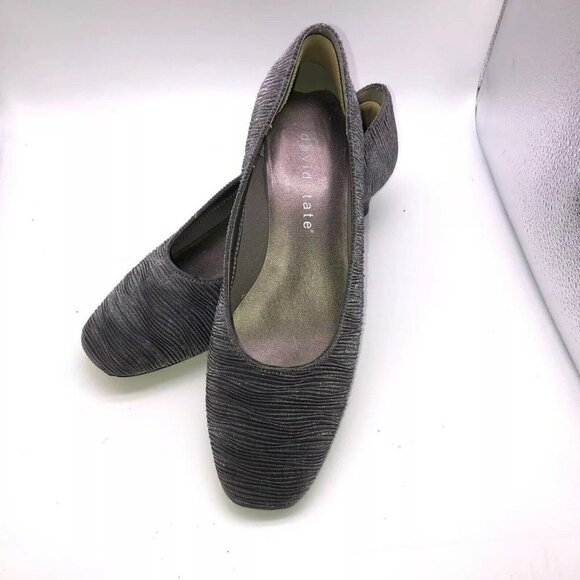 David Tate Womens Size 7.5 Classic Pumps Silver Fabric Textured Square Toe - Picture 1 of 6